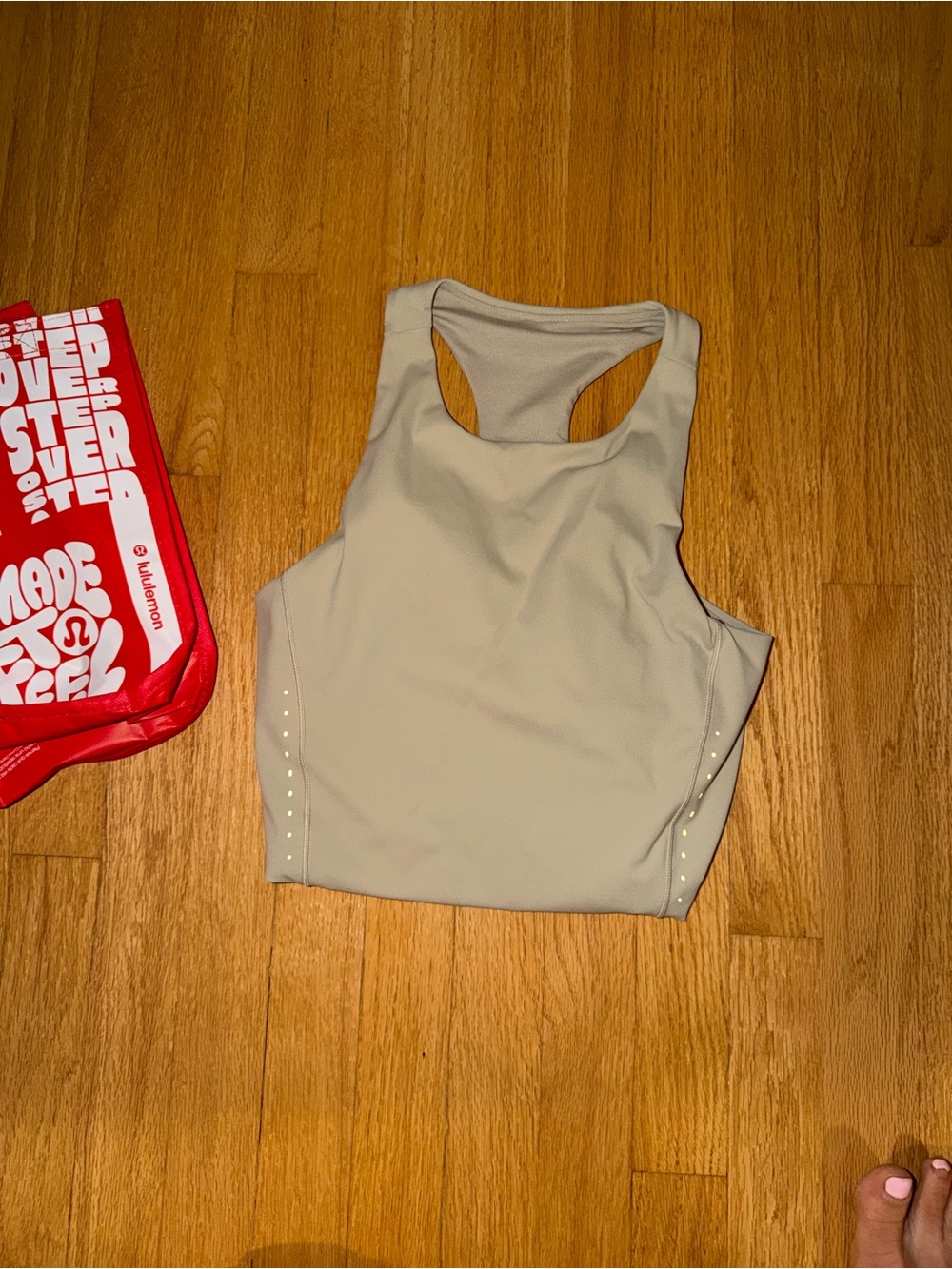 Lululemon Swift Speed Cropped Tank Top *B/C Cup - beige size 6
